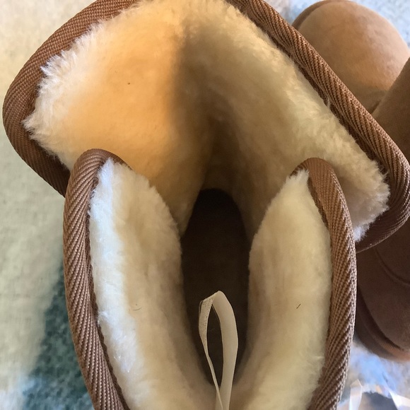 Winter boots Alpine Swiss boots size 9 color tan New without tag - Picture 4 of 5